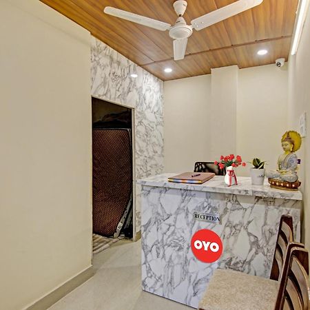 Oyo Flagship 80772 Hotel The Grand Rdc Ghaziabad Exterior foto