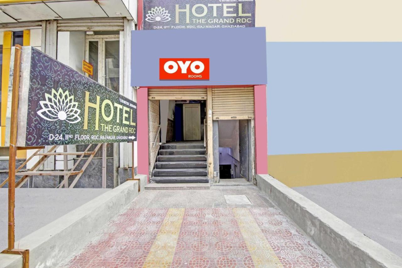 Oyo Flagship 80772 Hotel The Grand Rdc Ghaziabad Exterior foto